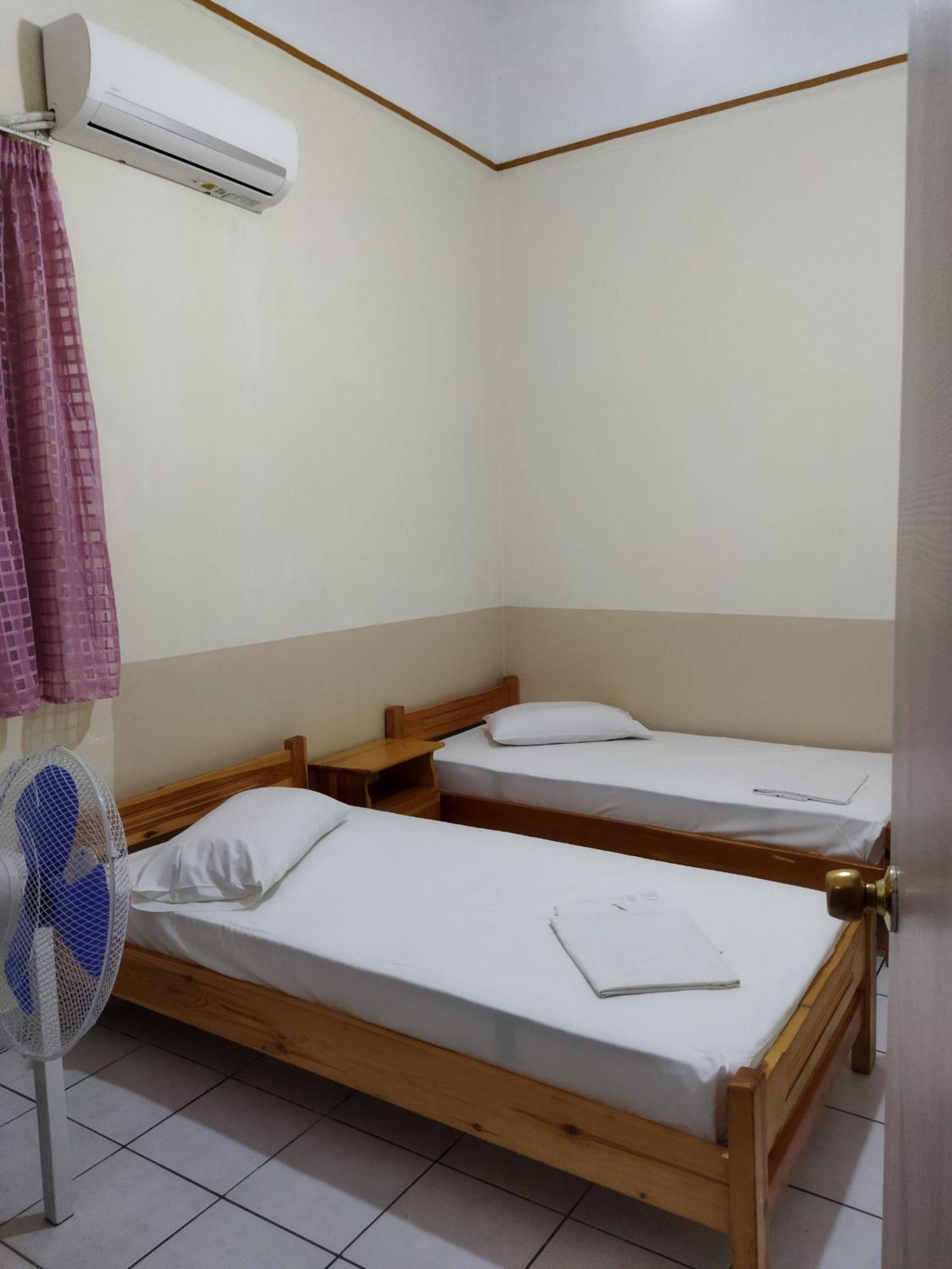 San Remo Hostel Athen Zimmer foto